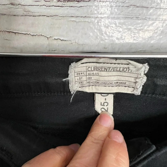 Current Elliott Black Soho Zip Stiletto Faux Leather Coated Jeans size 25 - Picture 4 of 10